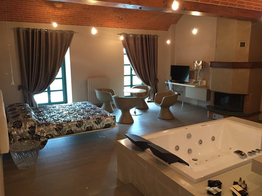 Le Lanterne Hotel Borgo San Dalmazzo Quarto foto