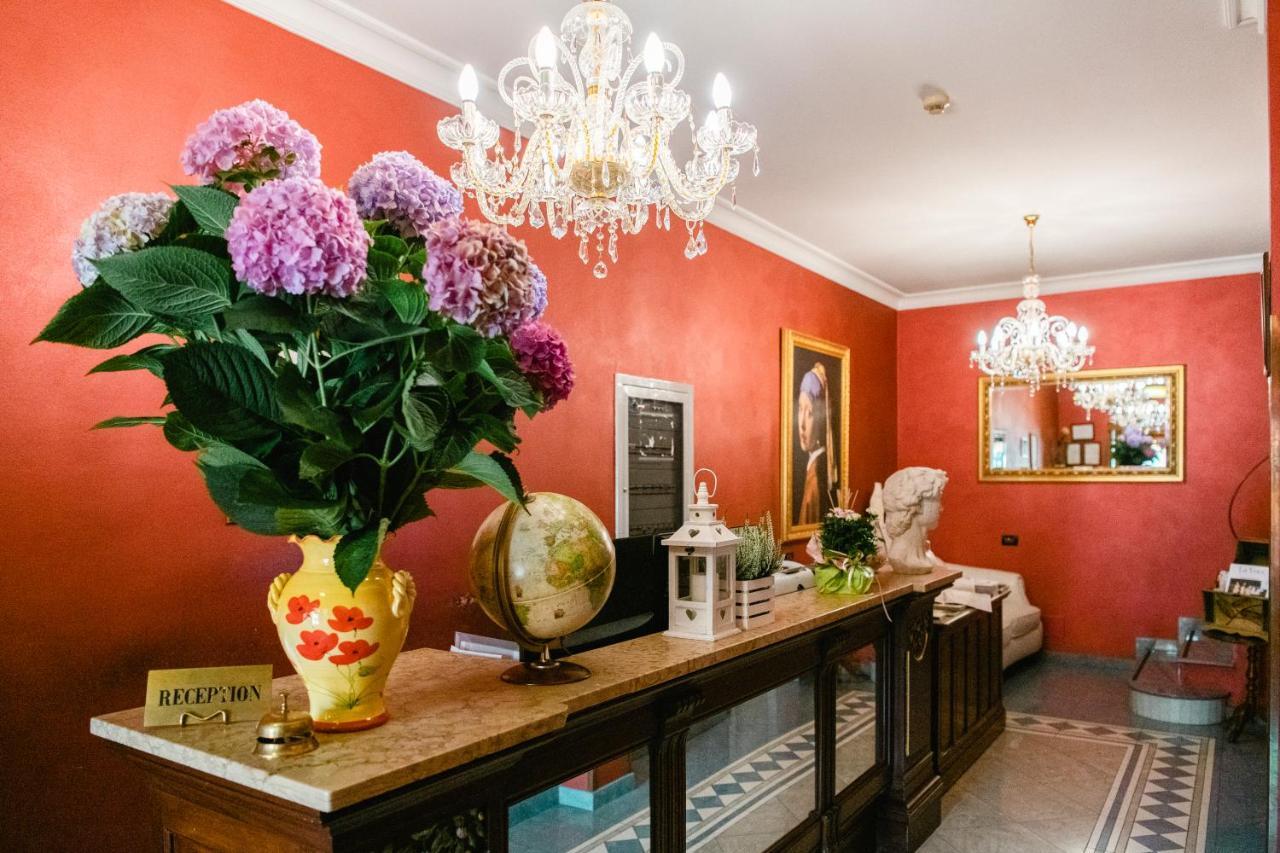 Le Lanterne Hotel Borgo San Dalmazzo Exterior foto